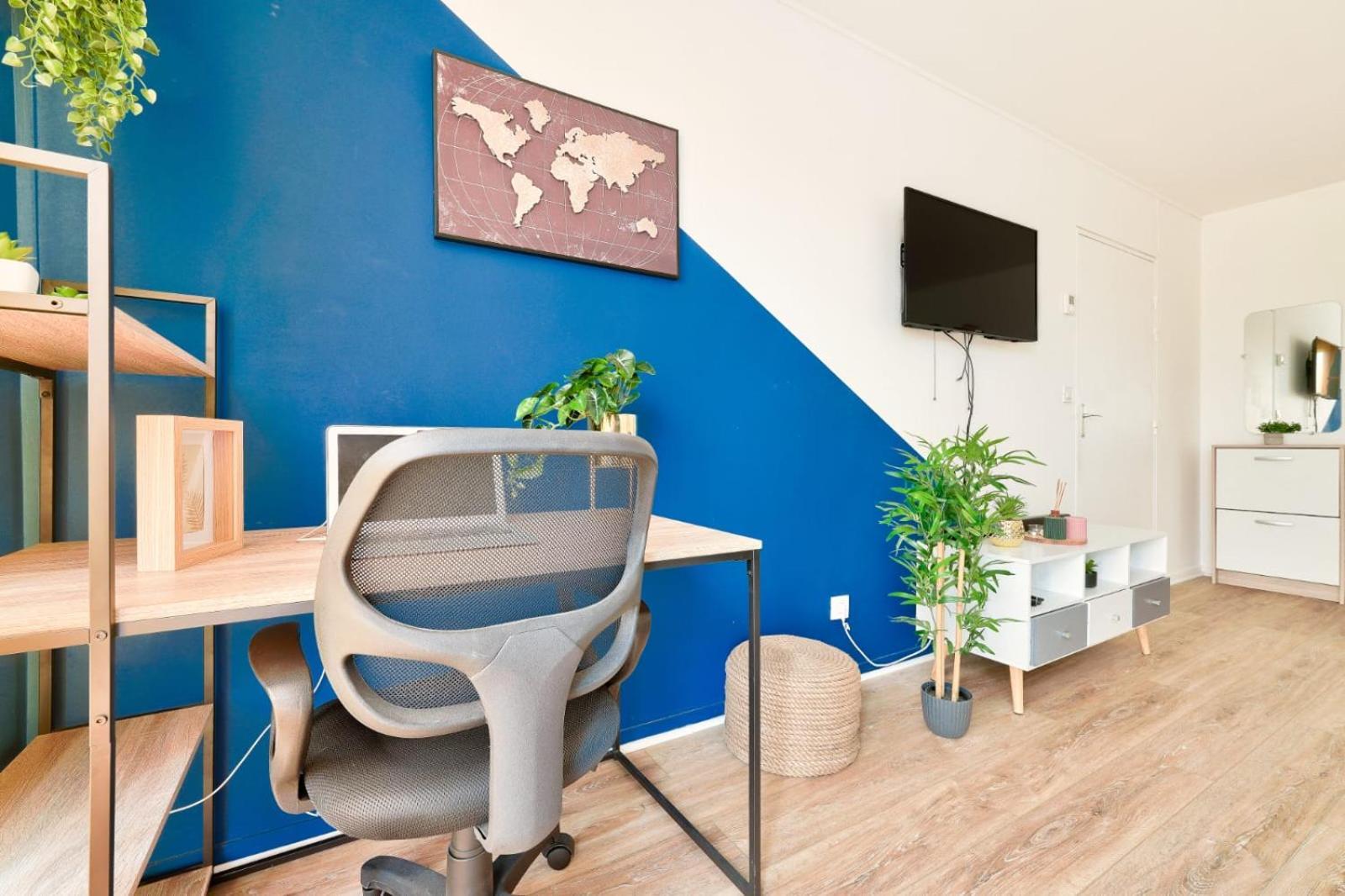 Le Cosy Yellow Appartement Lumineux A 5 Min De La Gare D'Evry Avec Parking Gratuit Courcouronnes Buitenkant foto